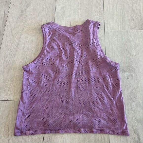Lululemon women’s top size s Missing - Picture 4 of 6